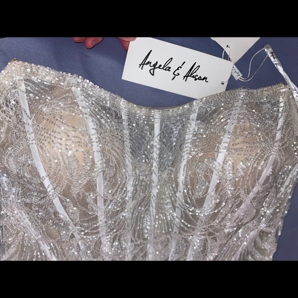 Wedding dress (subtle mermaid style) - Picture 7 of 7